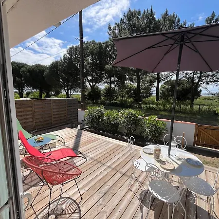 Grand Front De Avec 2 Terrasses *